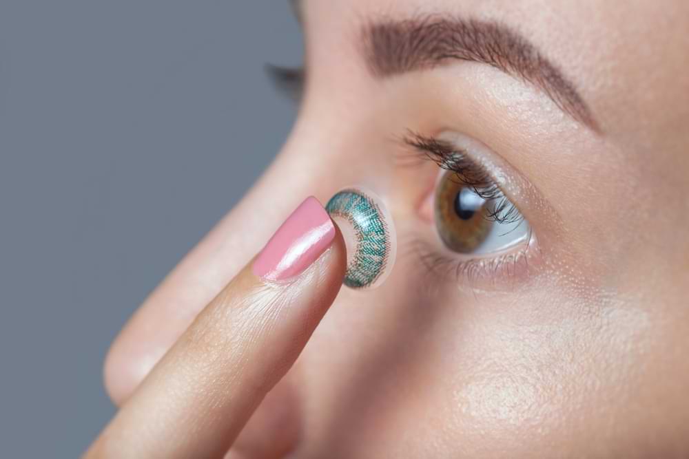 green coloured contact lens