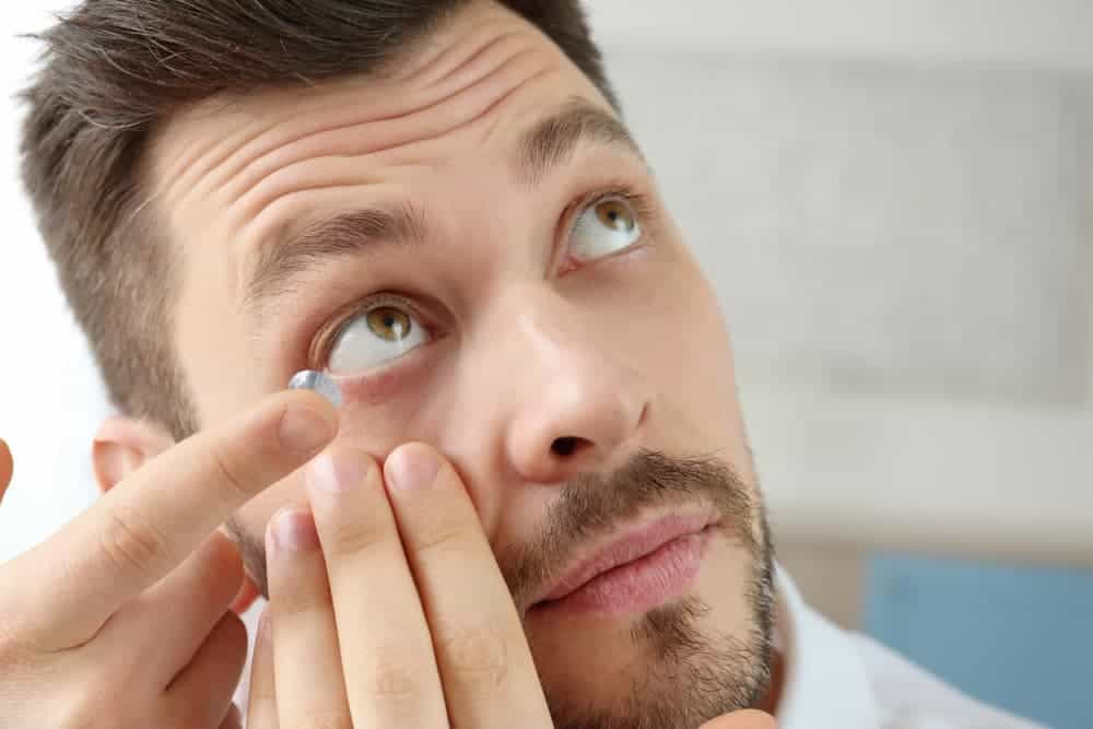 custom contact lens fitting for adults in sydney